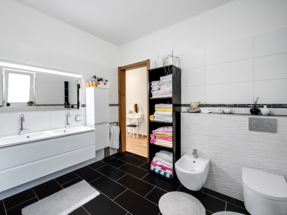 Badezimmer OG 3 Groß